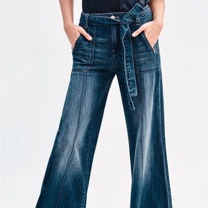 Pilcro and the Letterpress size 27 wide leg jeans with belt